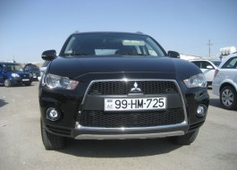 Mitsubishi Outlander 2011