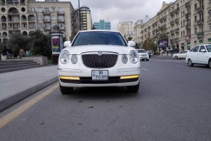 Kia Opirus 2010