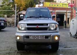 Mitsubishi Pajero iO 