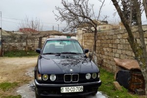 BMW 730 1990