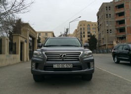 Lexus LX 570 2012