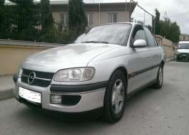 Opel Omega 