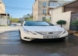 Hyundai Sonata 