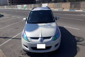 Mitsubishi Grandis 