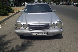 Mercedes E 230 