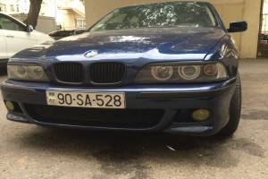 BMW 528 